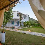 Yaliyani Μοτέλ *