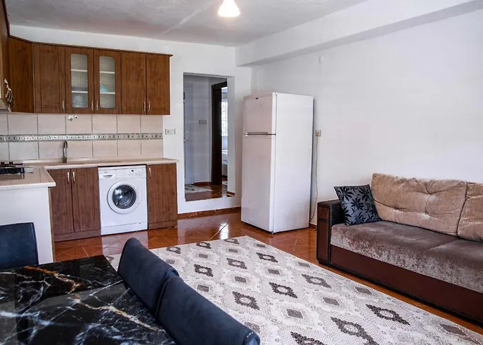 Yaliyani Motel *