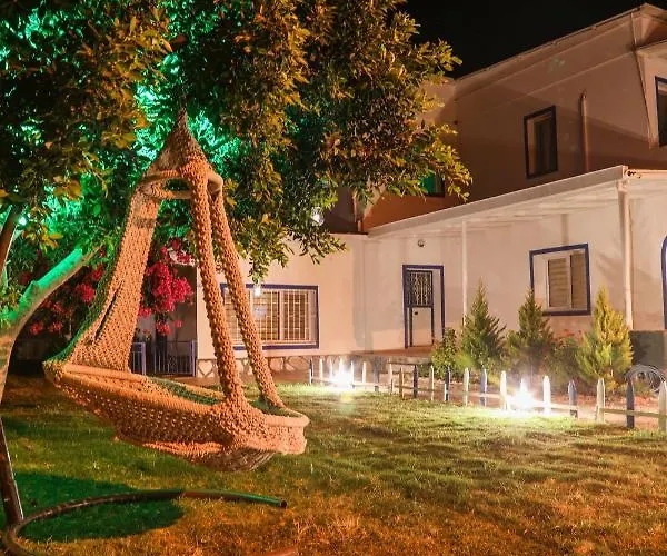 Motel Yaliyani *