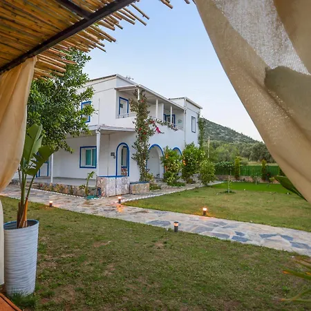 Yaliyani Motel *