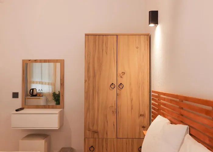 Motel Yaliyani Yalıçiftlik