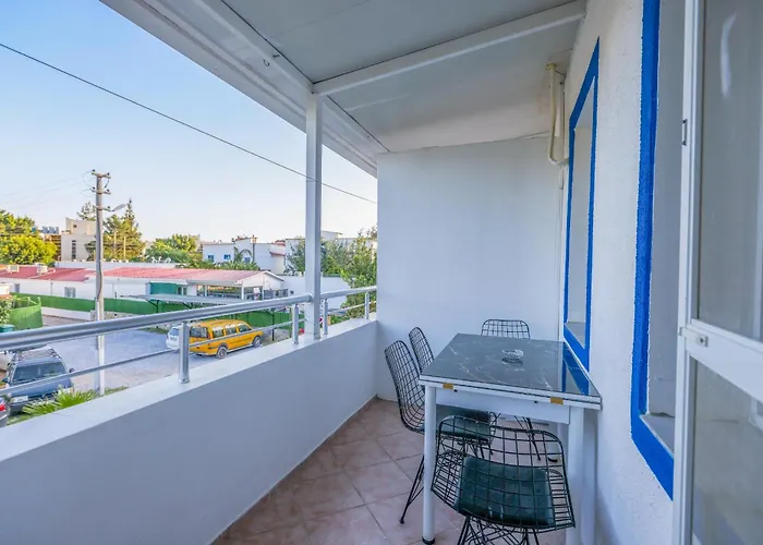 Yaliyani * Yaliciftlik